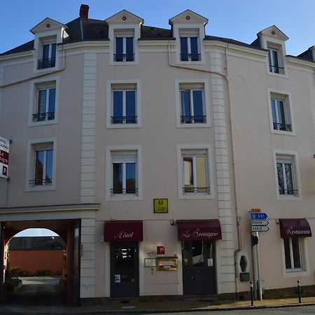 Logis Le Bretagne Hotell Sillé-le-Guillaume Eksteriør bilde