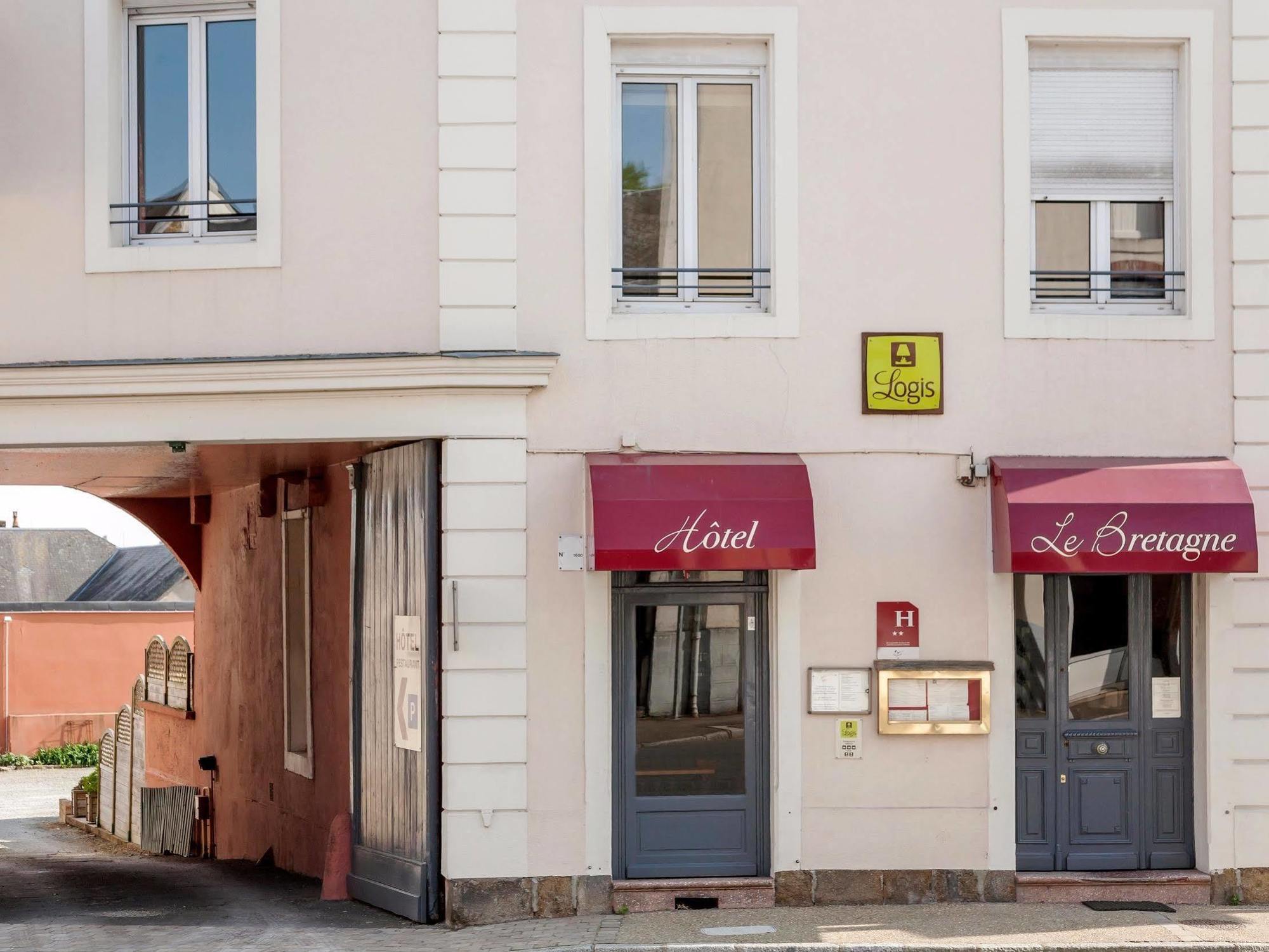 Logis Le Bretagne Hotell Sillé-le-Guillaume Eksteriør bilde
