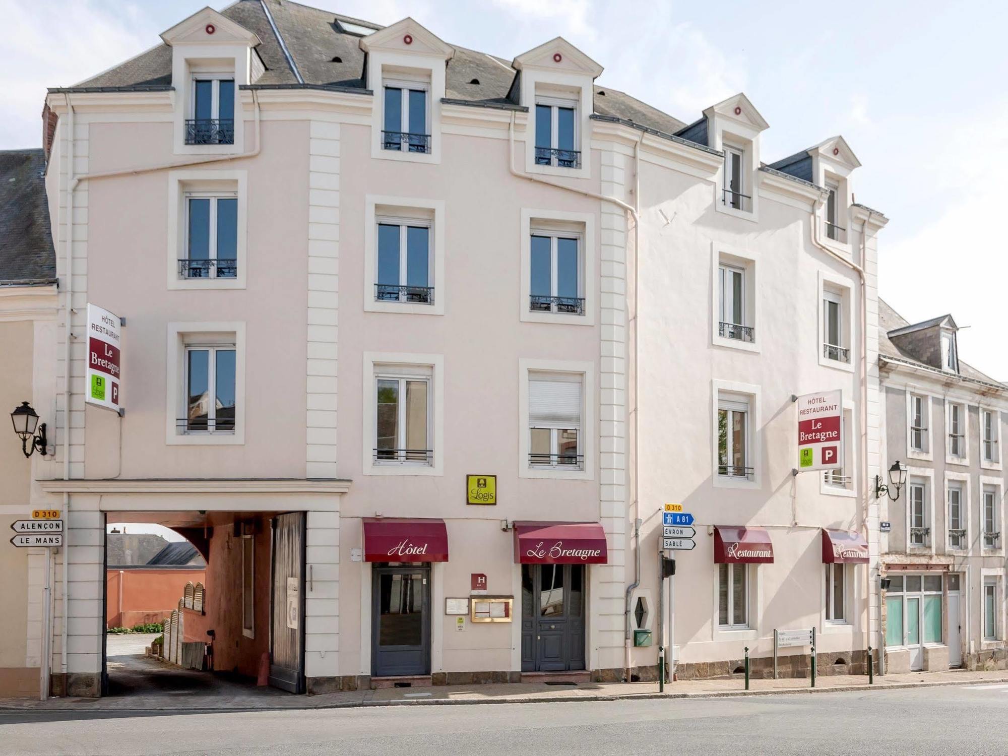 Logis Le Bretagne Hotell Sillé-le-Guillaume Eksteriør bilde